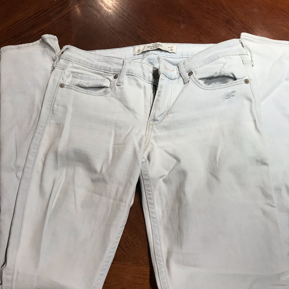 light wash jeans